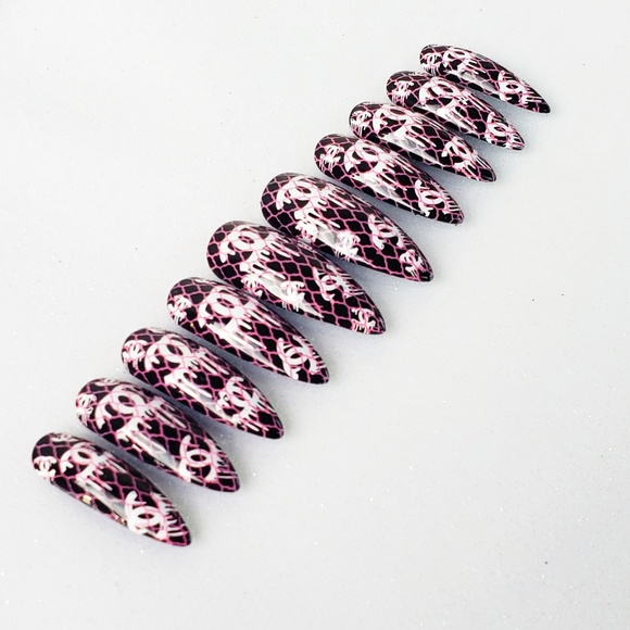 The Press CC Drip Set*  Reusable Press On Nails - Picture 3 of 6